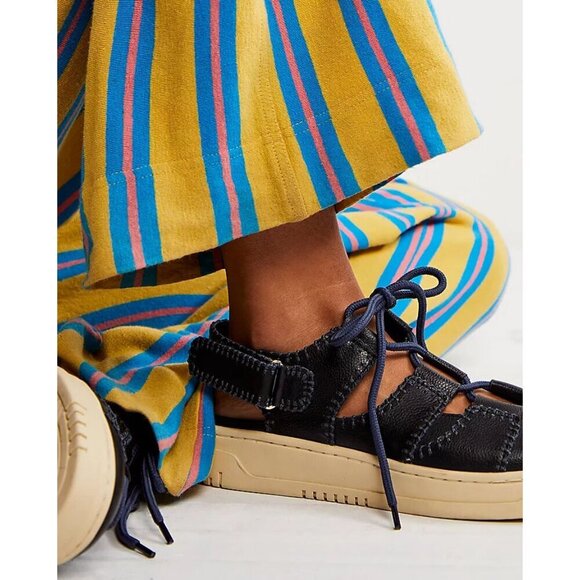 🆕 FREE PEOPLE Thirty Love Cutaway Sneakers / Black NIB Sz 9 - Picture 4 of 10